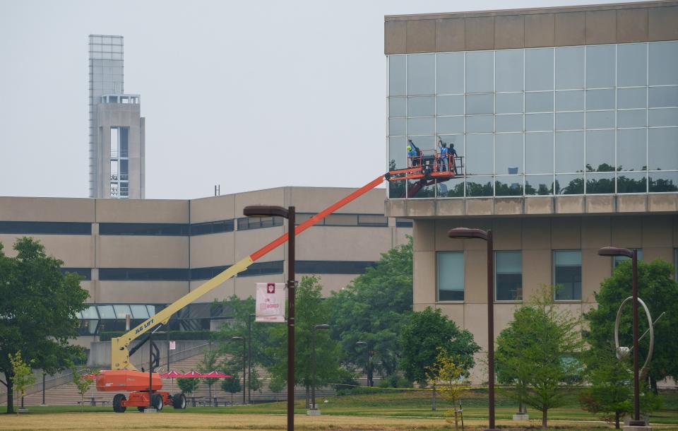 Work on the outside of the Science and Engineering Laboratory Building continues Tuesday, June 27, 2023, on the IUPUI campus in Indianapolis. The building sits at the corner of West New York and North Blackford Streets, an area where the future Indiana University Indianapolis is planning a 50,000 square foot expansion.