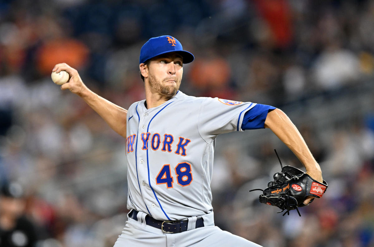 Jacob deGrom makes his 2022 debut, 08/02/2022