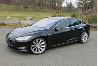 2014 Tesla Model S P85D, road test, Dec 2014 [photo: David Noland]