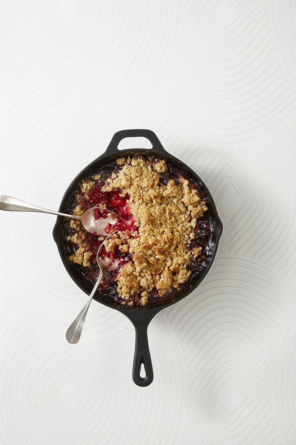 Spiced Pear and Berry Crumble