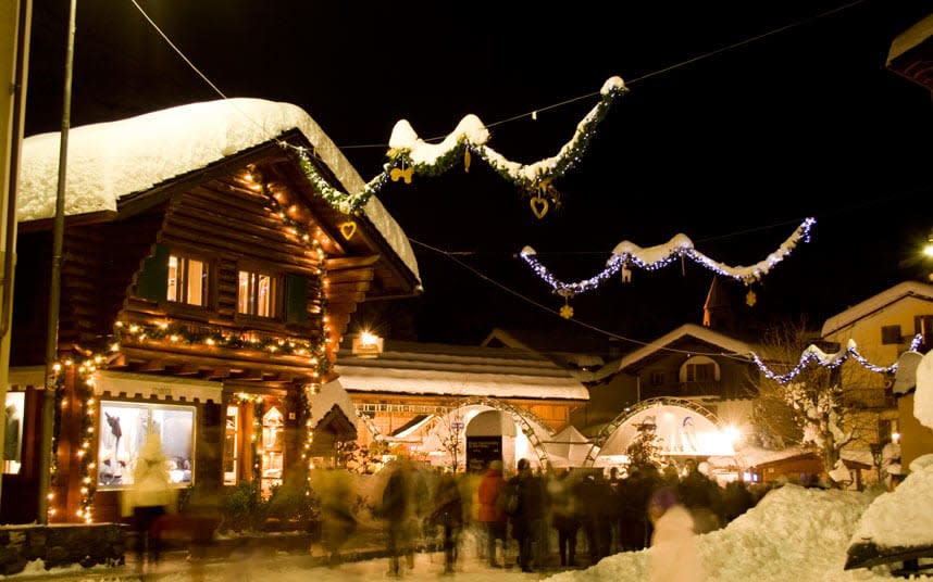 Courmayeur's nightlife centres around several stylish bars in the village - Courmayeur Tourismo