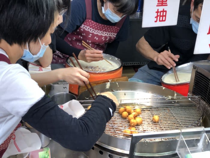 巷口菱角酥。圖片來源：連宜方