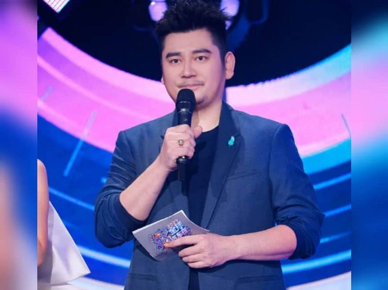 Chinese variety show Day Day Up, Qian Feng has been suspended from the show after a woman accused him of raping her two years ago. — Picture via Instagram/ xuan.com.my