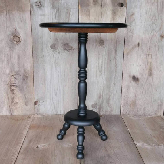 <a href="https://www.etsy.com/listing/385624774/vintage-ethan-allen-accent-table-round?ga_order=most_relevant&amp;ga_search_type=all&amp;ga_view_type=gallery&amp;ga_search_query=matte%20black&amp;ref=sr_gallery_27" target="_blank">Get it here</a>.