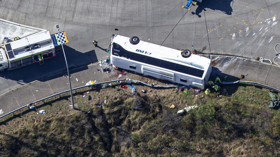 Chopper Flight - HUNTER BUS CRASH