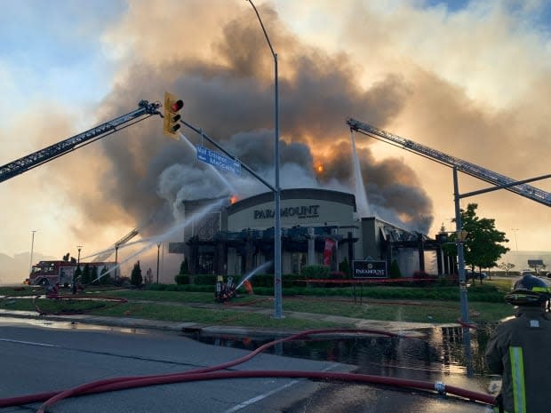 Emergency crews were called to a Paramount Fine Foods restaurant at the Erin Mills Town Centre, near Eglinton Avenue West and Erin Mills Parkway, just before 6 p.m.  (Mississauga Fire - image credit)