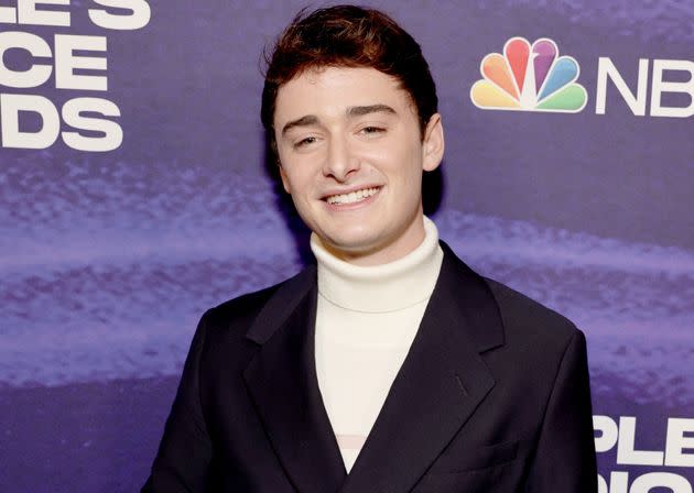 Noah Schnapp at the 2022 People's Choice Awards, where he won the award for male TV star of 2022.