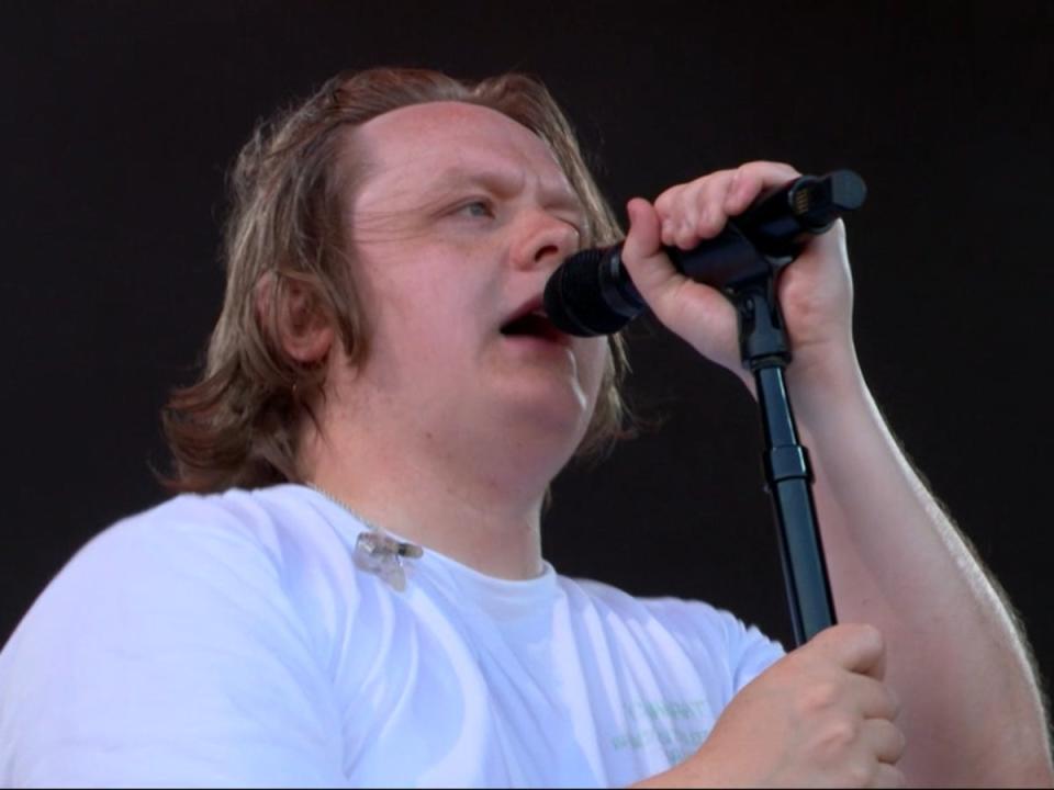 Lewis Capaldi performing at Glastonbury (BBC)