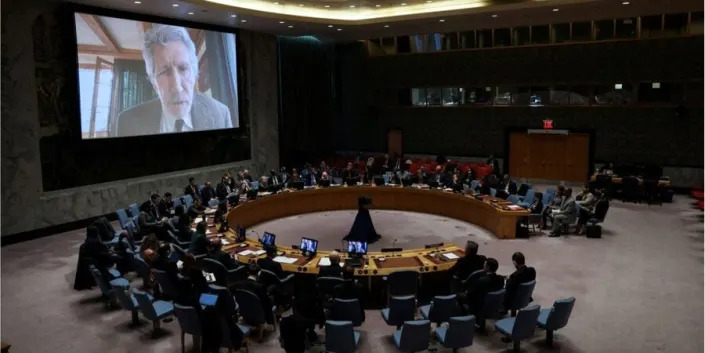 Ο Πουτινιστής Ρότζερ Γουότερς μίλησε στο Συμβούλιο Ασφαλείας του ΟΗΕ - του απάντησε ο Serhiy Kyslytsia