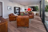 <p>This is John Krasinski’s third-floor office. (Photo: <a href="http://bit.ly/1UCMKf2" rel="nofollow noopener" target="_blank" data-ylk="slk:Sotheby’s International Realty via Catherine Marcus;elm:context_link;itc:0;sec:content-canvas" class="link ">Sotheby’s International Realty via Catherine Marcus</a>, shot by Mark Lee)</p>