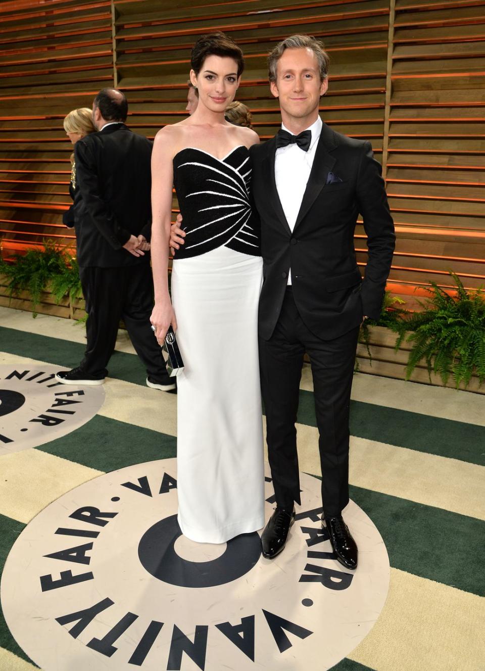 2014 vanity fair oscar party hosted by graydon carter roaming arrivals