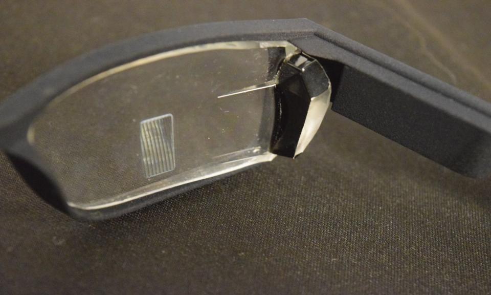 Carl Zeiss Smart Glasses Won't Make You Look Like A Glasshole