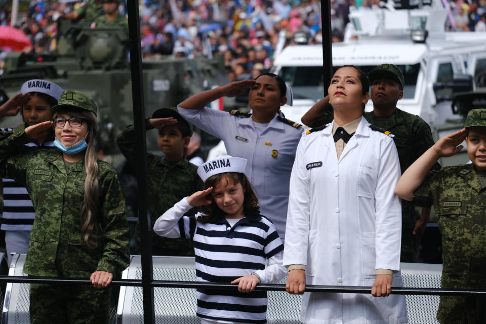 Desfile militar por la Independencia de México