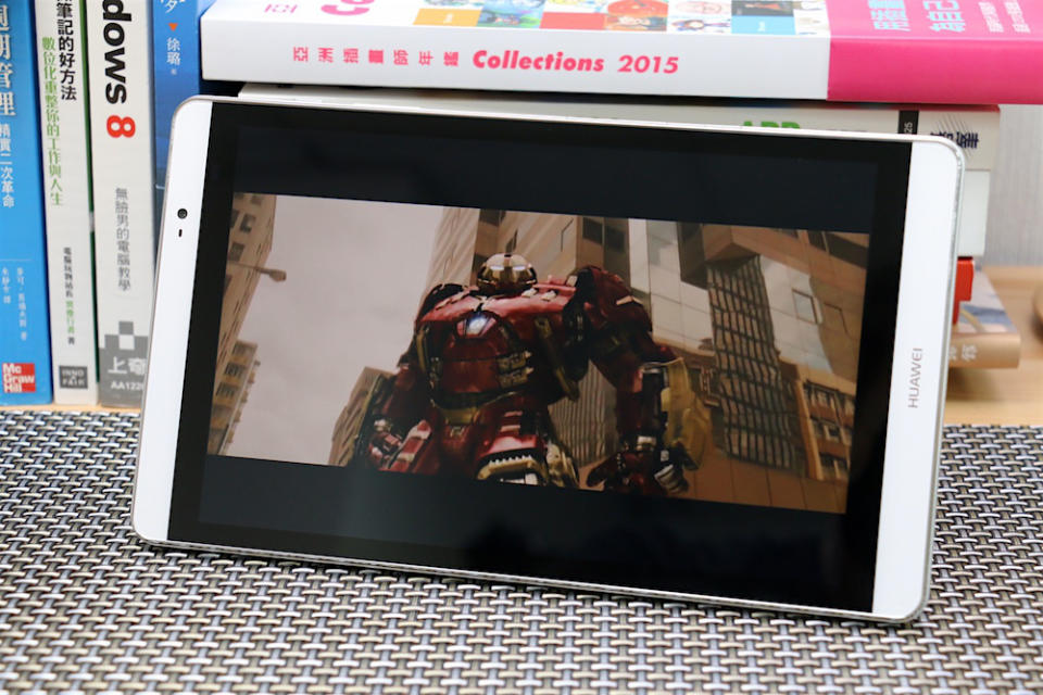 哈曼卡頓加持 影音新震撼 HUAWEI MediaPad M2 8.0 動手試試看