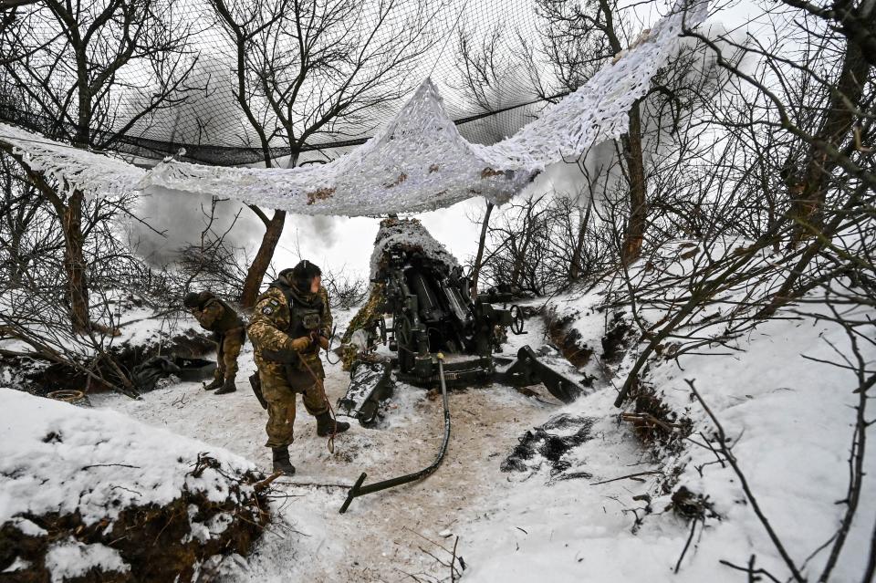 Soldiers of the 66th Independent Artillery Battalion, 406th Independent Artillery Brigade of the Armed Forces of Ukraine are photographed with an American M777 howitzer in the Zaporizhzhya direction in southeastern Ukraine.