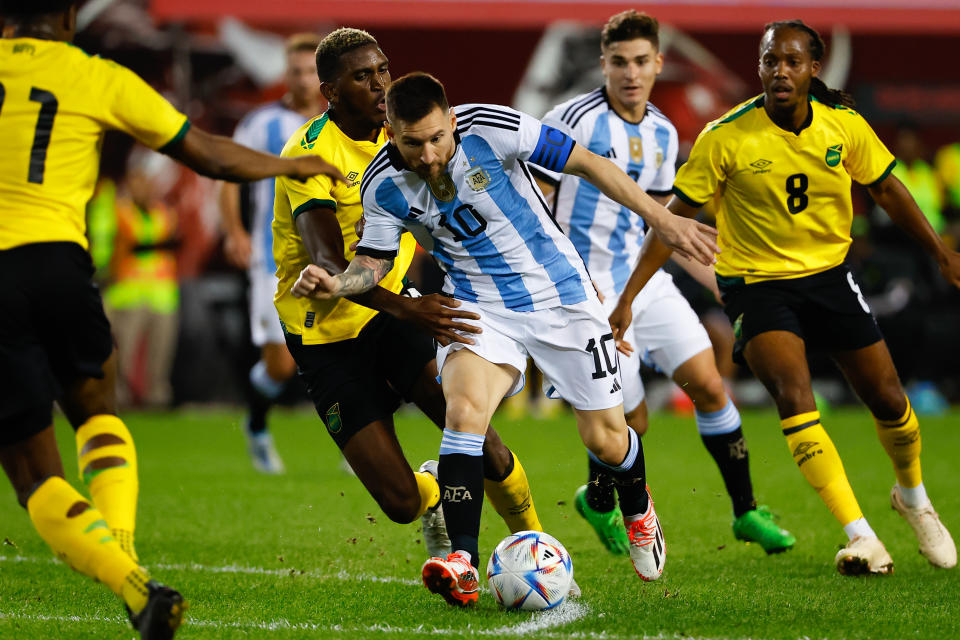 HARRISON, NJ - SEPTEMBER 27:  Argentina forward Lionel Messi (10) controls the ball during the international friendly soccer game between Argentina and Jamaica on September 27, 2022 at Red Bull Arena in Harrison, New Jersey.  (Photo by Rich Graessle/Icon Sportswire via Getty Images)