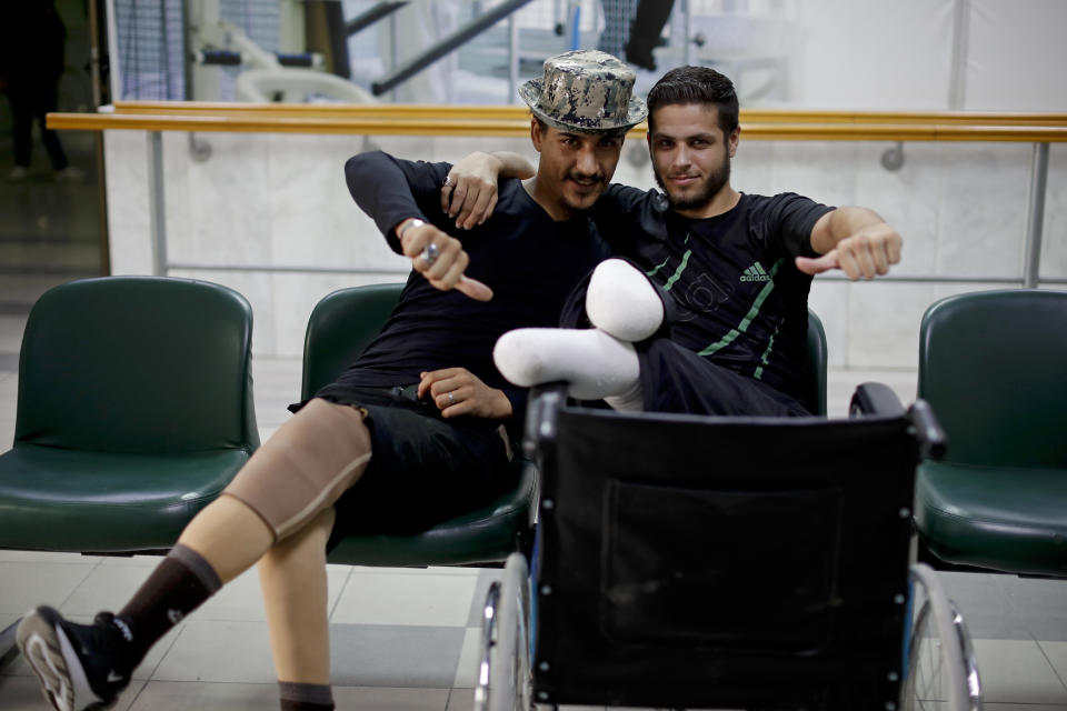 Wounded Syrian soldiers learn to live with disabilities