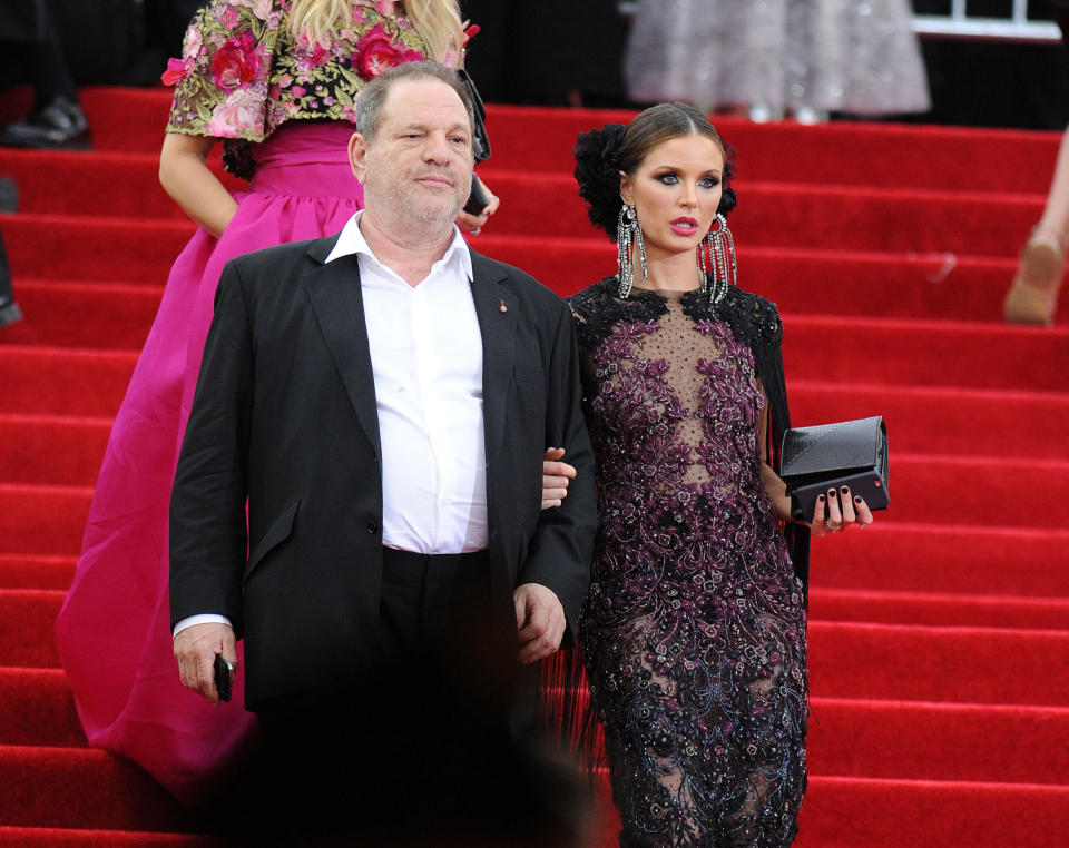 Weinstein mit seiner Ex-Frau Georgina Chapman. Sie hat ihn nach zehn Jahren Ehe verlassen. (Bild: AP Photo)