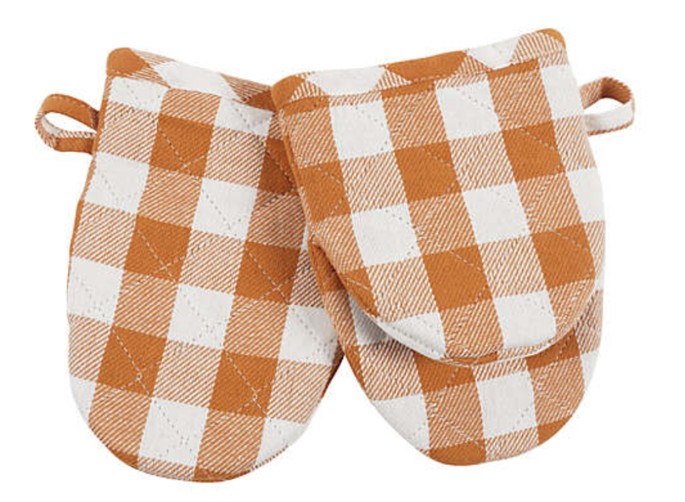 Harvest 2-Pack Cotton Mini Mitts (Photo via Bed Bath and Beyond)