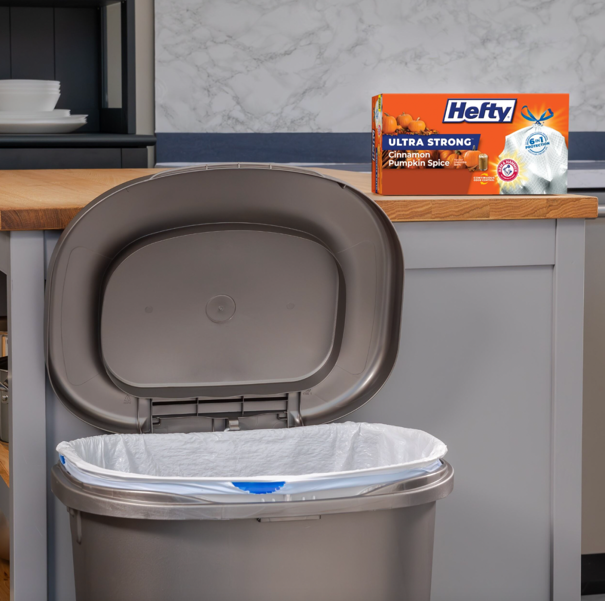 hefty's viral cinnamon pumpkin spice trash bags are back for fall