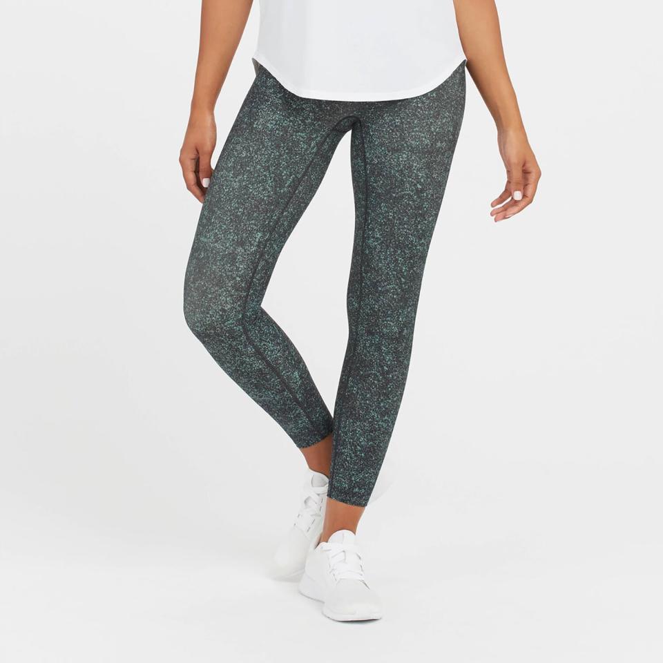 Spanx Booty Boost leggings