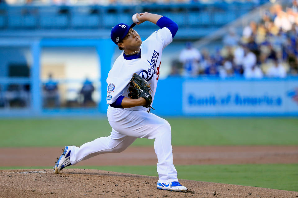 Hyun-jin Ryu threw seven shutout innings and the Dodgers defeated the Atlanta Braves, 5-0. (Getty Images)