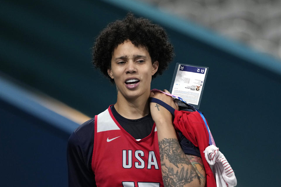 All Aboard! US women's basketball team arrives at Olympics via train