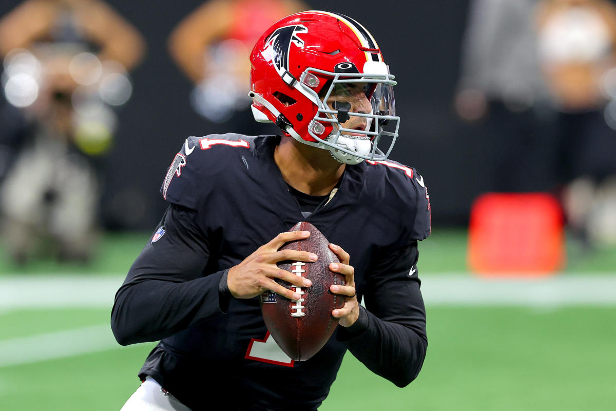 Falcons expected to place QB Marcus Mariota on injured reserve