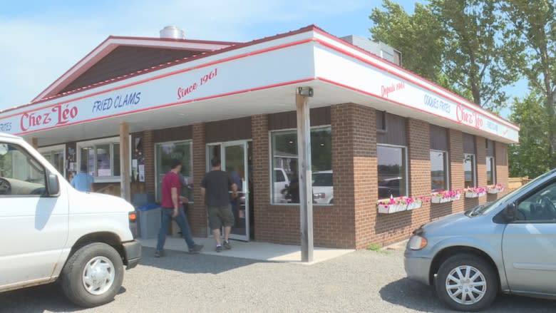 What's behind the seemingly rising price of fried clams in N.B.