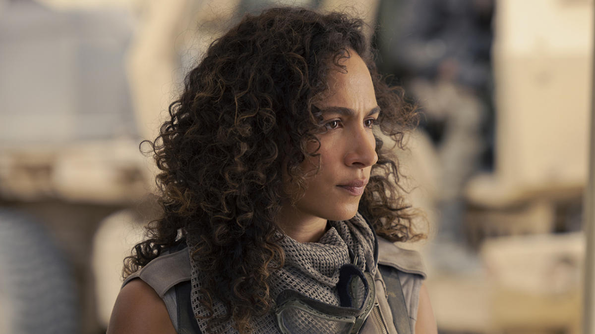 Tessa Thompson Fucking - 'Westworld' Actress Aurora Perrineau on That Shocking Twist and Her  Character's â€œMad Max War Dog Situationâ€