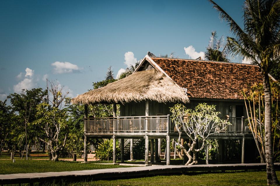 The standalone cocktail bar at Phum Baitang.