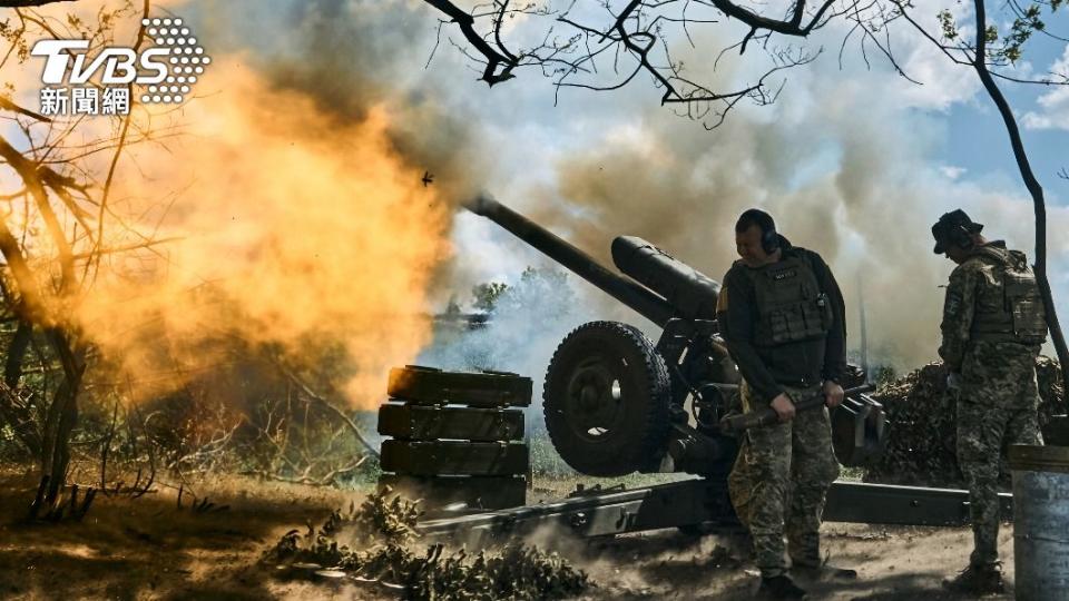 專家分析，俄軍打穿基羅韋防線後，導致捷爾任斯克的戰情緊急升高。(圖／達志影像美聯社)