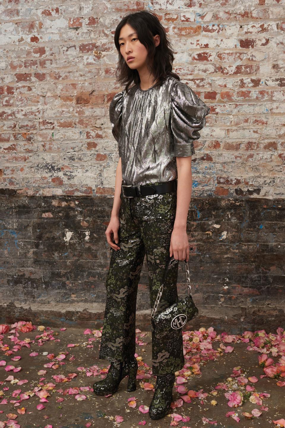 Lacking holiday-party inspiration for your upcoming parties? Consider these fresh ideas from the Pre-Fall collections.