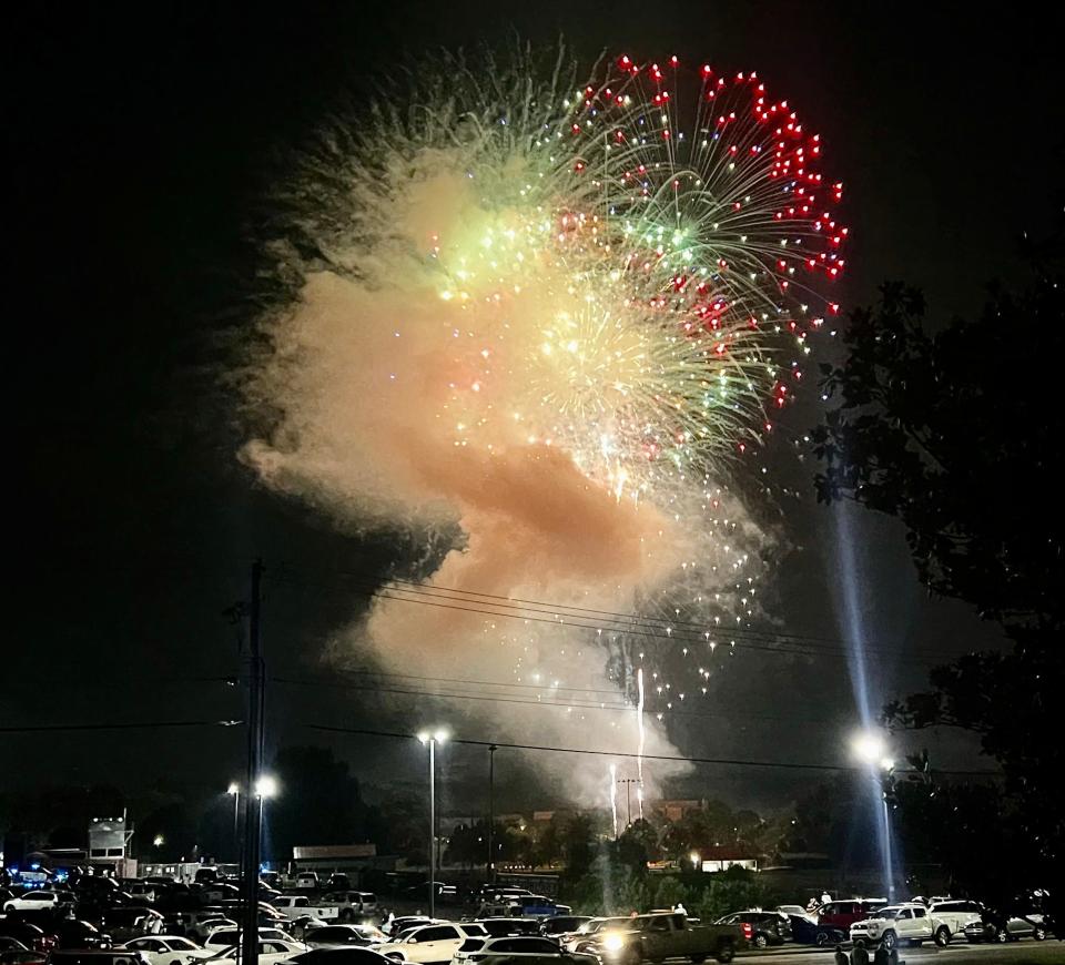 Photographer Casey Chapman captured this fireworks shot on Independence Day 2023 from Highland View Church of Christ, 138 Providence Road, Oak Ridge.