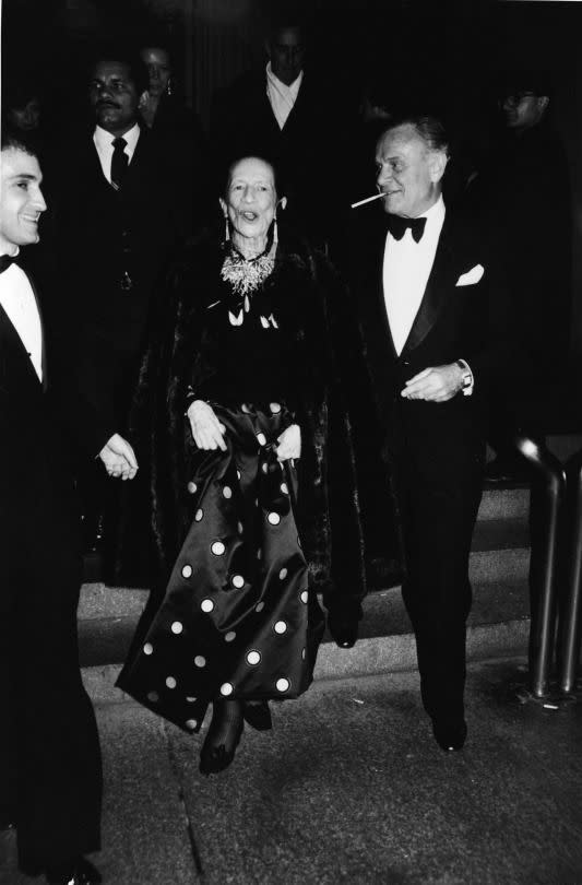 Diana Vreeland in a black polka dot skirt, 1981