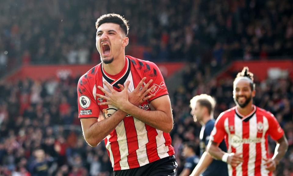 Armando Broja celebrates after putting Southampton 2-1 up at St Mary’s