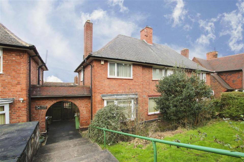 <p>Anyone looking for a project will love this affordable home, which is on the market for £120,000. It might be in need of a total refurb, but it has no onward chain, plenty of potential and its own lovely pantry. Take a peek inside...</p><p><a href="https://www.zoopla.co.uk/for-sale/details/57747197/" rel="nofollow noopener" target="_blank" data-ylk="slk:This property is currently on the market for £120,000 with HoldenCopley via Zoopla.;elm:context_link;itc:0;sec:content-canvas" class="link ">This property is currently on the market for £120,000 with HoldenCopley via Zoopla.</a><br></p>