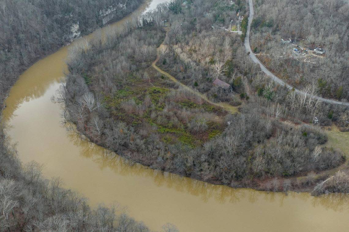 Crews are readying 30 acres along the Kentucky River for a new natural area that will be the only public water access in Fayette County. The city of Lexington announced in May it had purchased more than 30 acres on the Kentucky River for a little more than $1.16 million.