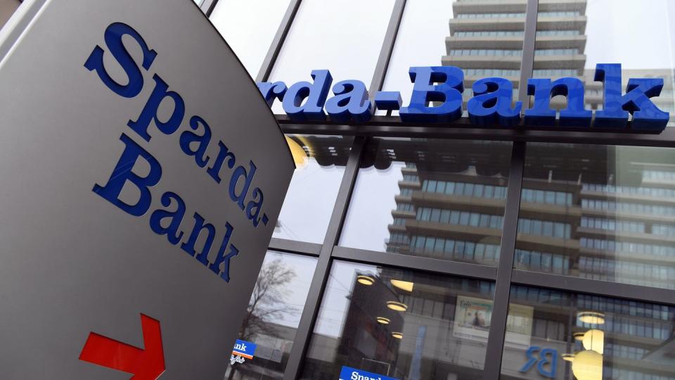 Verdi fordert für die Beschäftigen bei der Sparda-Bank 3,5 Prozent mehr Lohn.