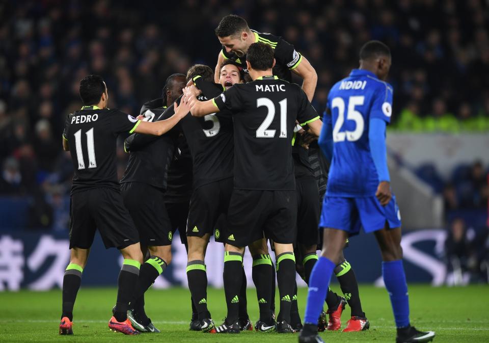 <p>Chelsea celebrate their first goal</p>