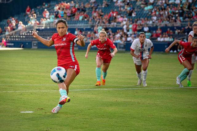 KC Current head into National Women's Soccer League Championship game  against the Portland Thorns this weekend