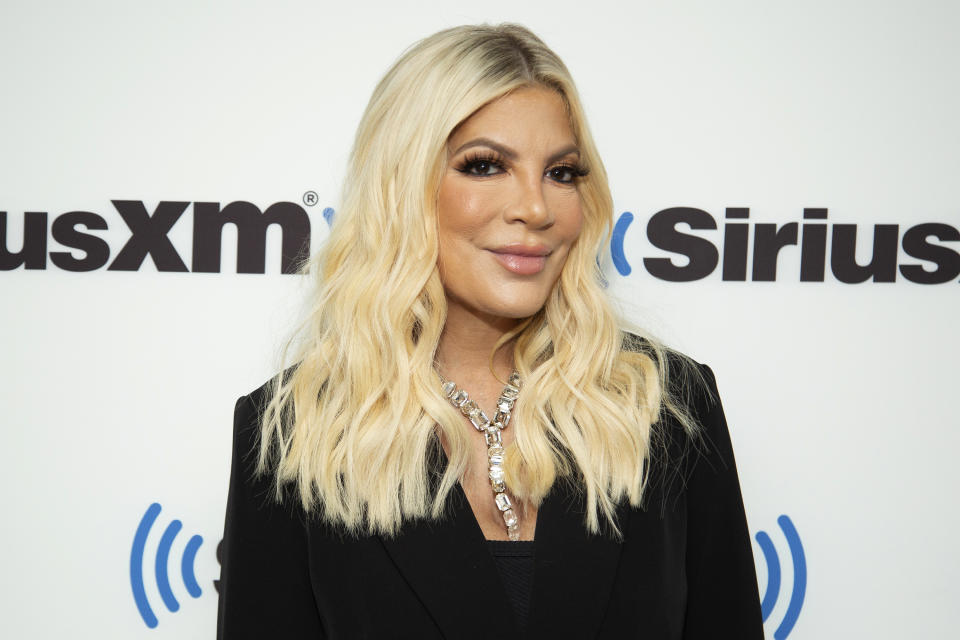 NEW YORK, NEW YORK - OCTOBER 07: Tori Spelling visits SiriusXM Studios on October 07, 2022 in New York City. (Photo by Santiago Felipe/Getty Images)