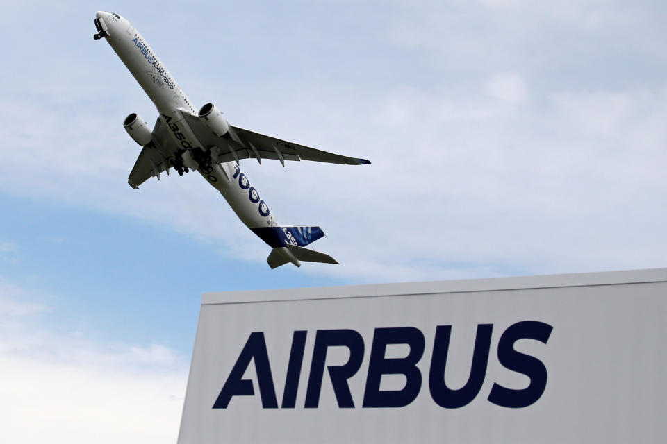 An Airbus A350-1000 performs during the 53rd International Paris Air Show at Le Bourget Airport near Paris, France June 18, 2019. REUTERS/Pascal Rossignol