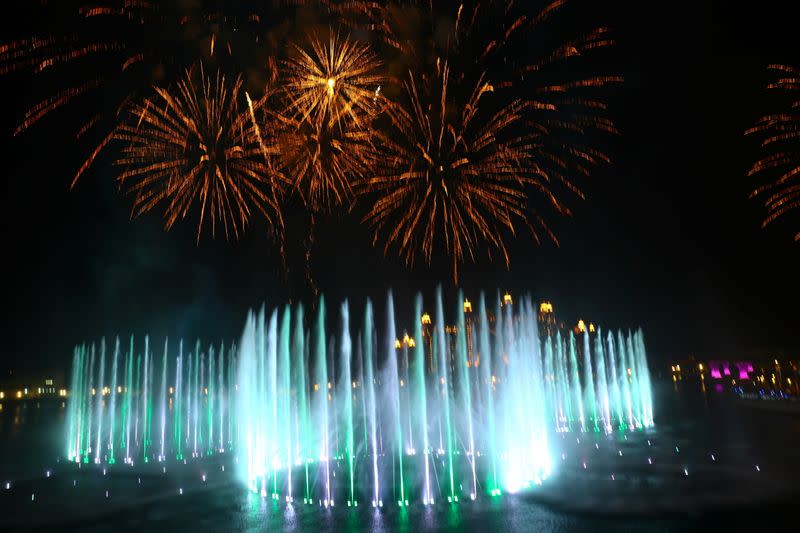 Attempt to break the Guinness World Record for the world's largest fountain in Dubai