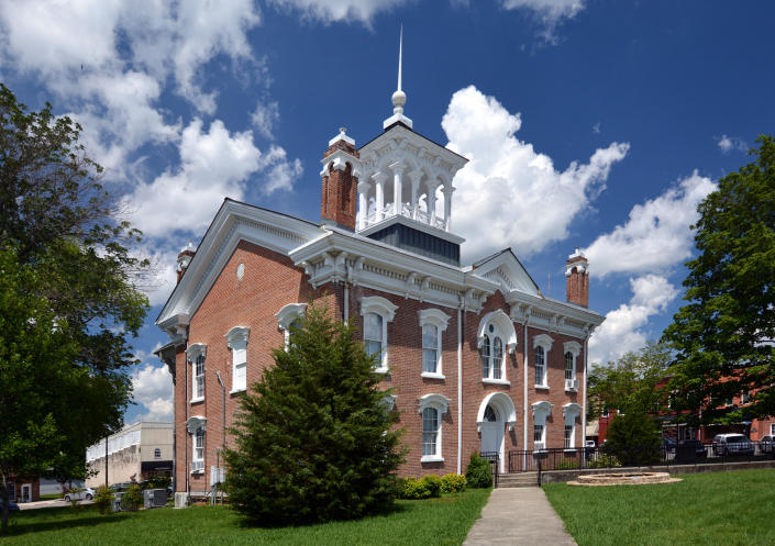 Manchester, Tennessee  1871 Italianate