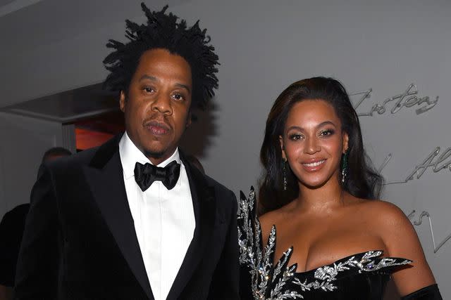 JAY-Z Shocks Fan by Giving Him His Glass of Champagne Instead of a Fist  Bump — Watch
