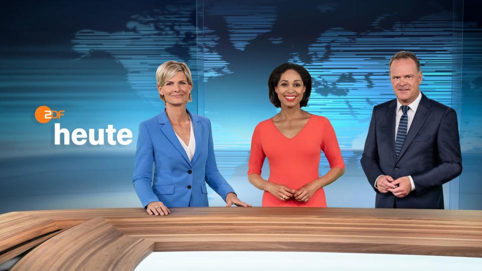 Barbara Hahlweg, Jana Pareigis und Christian Sievers im ZDF-Nachrichtenstudio (Bild: dpa).