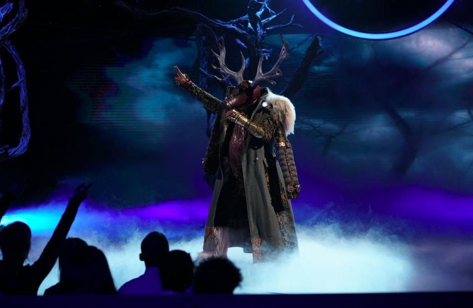 Deer performs on the premiere of "The Masked Singer." (Photo: Fox )