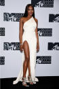 <p>The runway queen showed off her supermodel figure in a white column gown with a thigh-high slit by Brandon Maxwell. She completed the look with glittery caged sandals and of course, <a href="https://ca.style.yahoo.com/naomi-campbell-rocks-glitter-lips-000000889.html" data-ylk="slk:glittery red lips;elm:context_link;itc:0;sec:content-canvas;outcm:mb_qualified_link;_E:mb_qualified_link;ct:story;" class="link  yahoo-link">glittery red lips</a>.<i> (Photo by Dimitrios Kambouris/WireImage)</i><br></p>