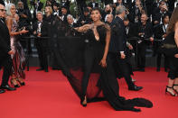 <p>Kat Graham, l'actrice connue pour son rôle dans The Vampire Diaries, a ensorcelé le tapis rouge de Cannes en attendant la cérémonie de clôture du Festival de Cannes. (Photo by Pascal Le Segretain/Getty Images)</p> 